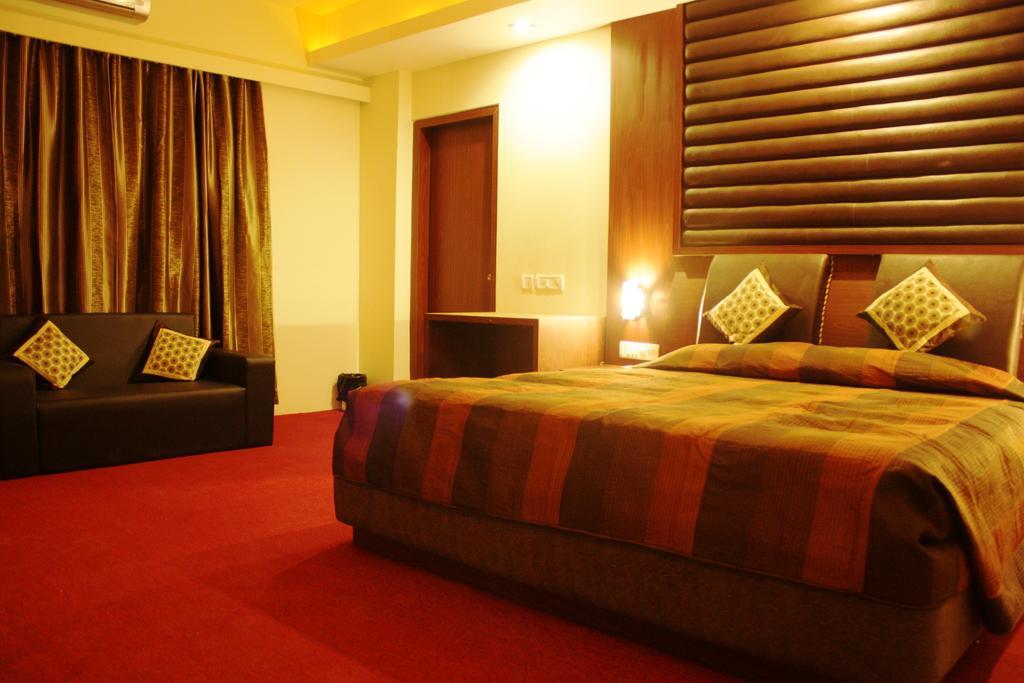 Hotel Avn Grand Ranchi Ruang foto