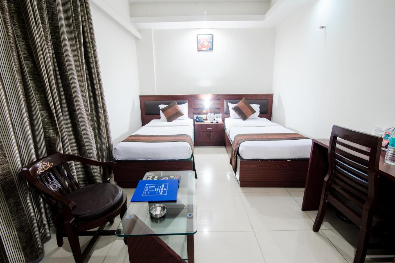 Hotel Avn Grand Ranchi Bagian luar foto