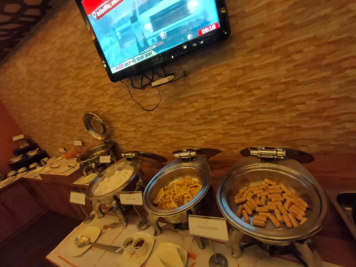 Hotel Avn Grand Ranchi Bagian luar foto