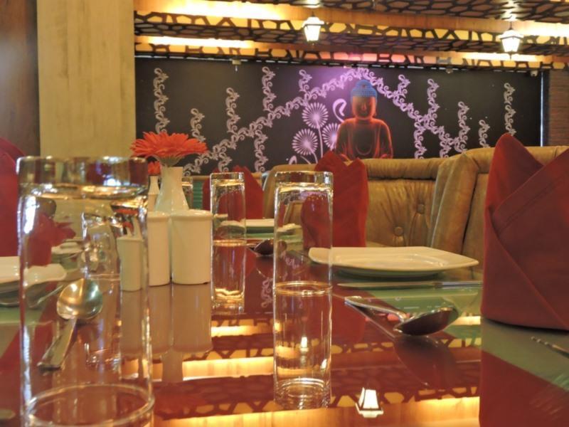 Hotel Avn Grand Ranchi Bagian luar foto