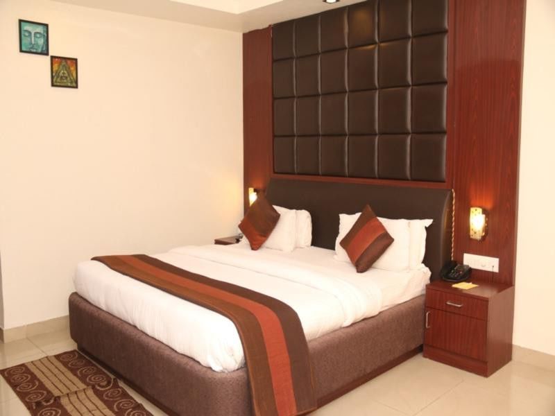 Hotel Avn Grand Ranchi Bagian luar foto